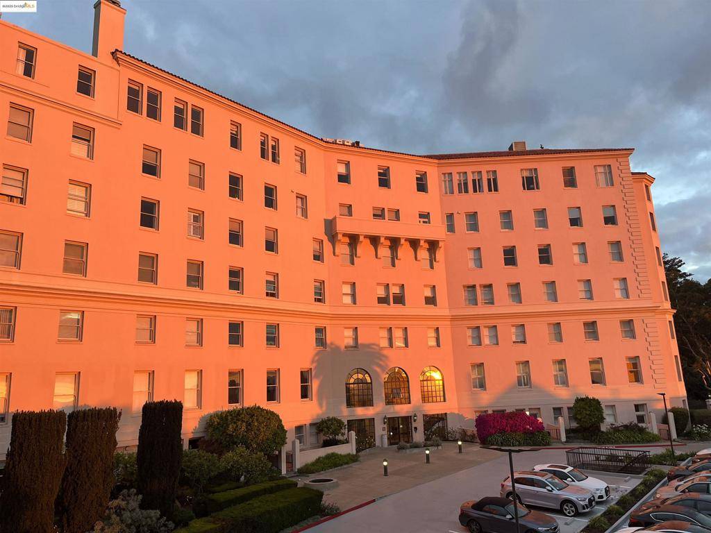 San Francisco, CA 94117,351 Buena Vista Ave E #605E