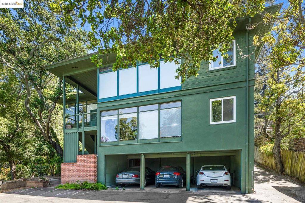 Berkeley, CA 94709,1730 Highland Pl