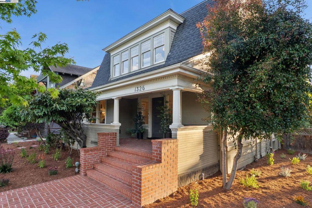 Alameda, CA 94501,1325 Saint Charles St