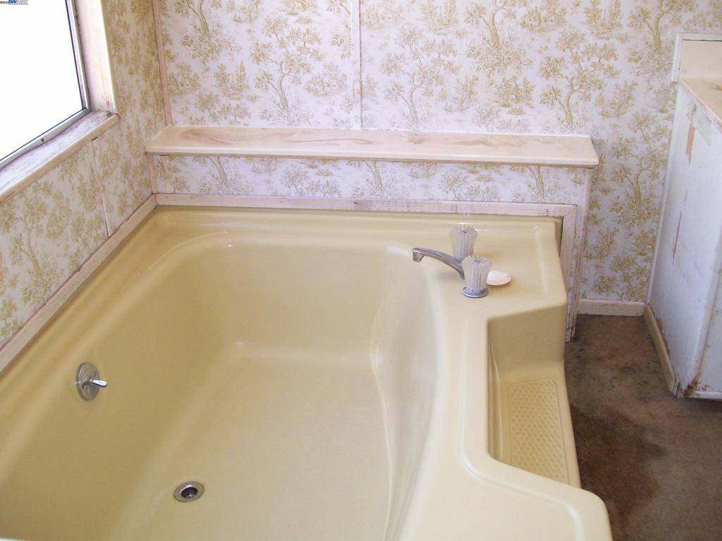 Union City, CA 94587,123 Madrone way