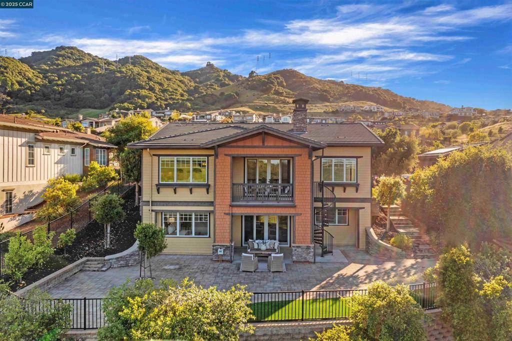 Orinda, CA 94563,17 Wilder Road