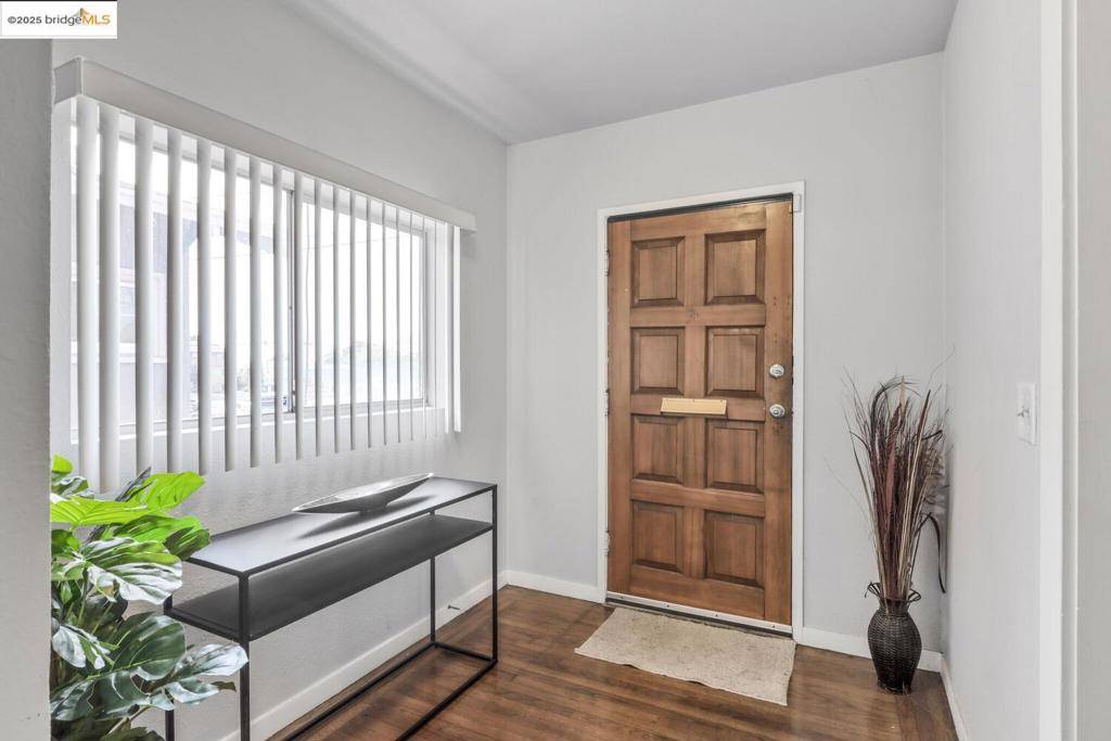 Oakland, CA 94601,5448 Trask St