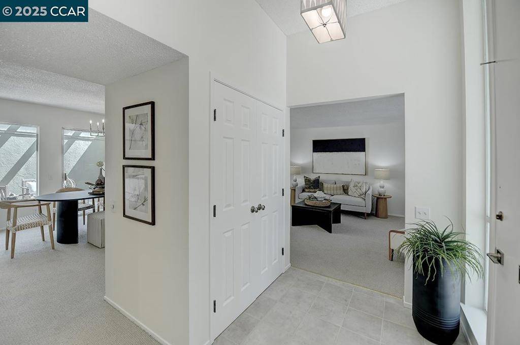 Walnut Creek, CA 94595,1296 Skycrest Dr #8