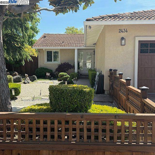 Hayward, CA 94545-4564,2434 Hibiscus Drive