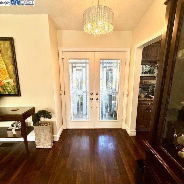 Hayward, CA 94545-4564,2434 Hibiscus Drive