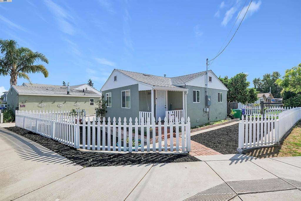 Hayward, CA 94541,295 Hampton Road