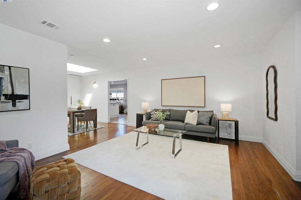 San Lorenzo, CA 94580,17303 Via Andeta