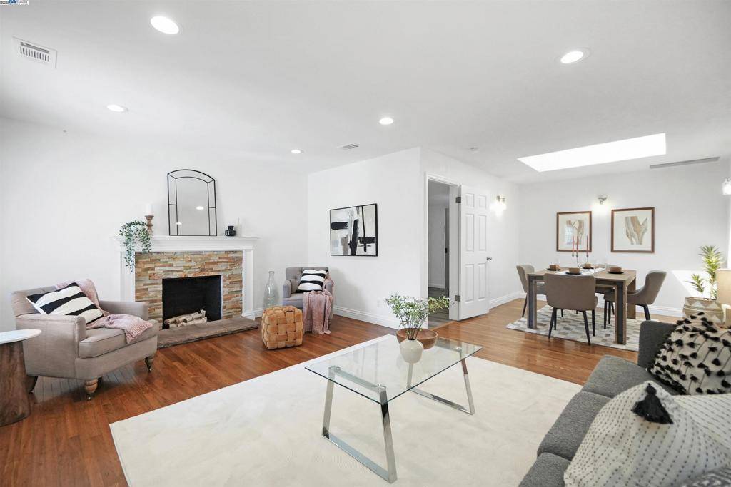San Lorenzo, CA 94580,17303 Via Andeta