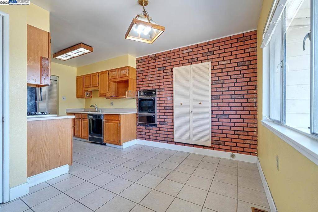 Fremont, CA 94538,4126 Delaware Dr