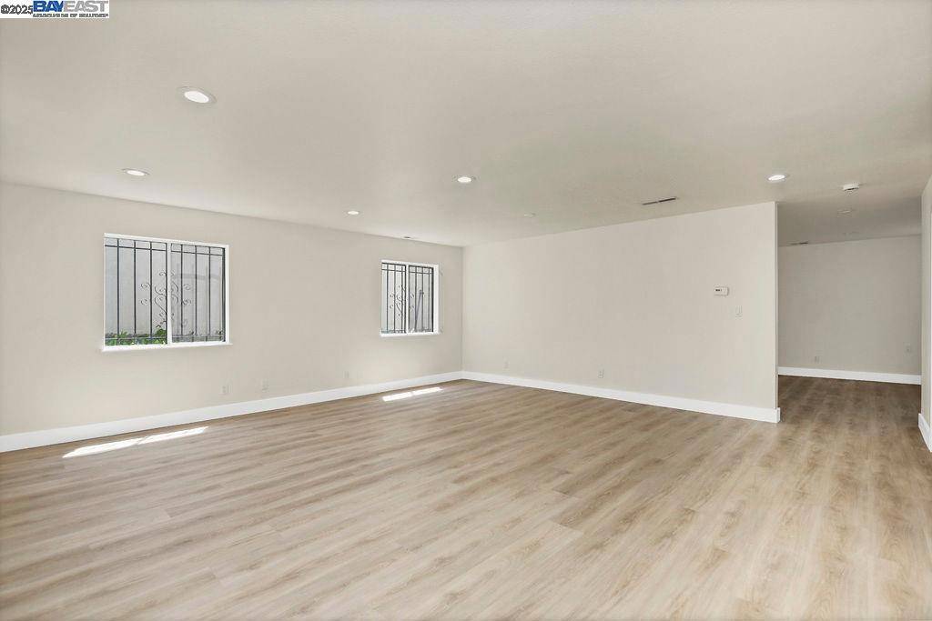 Oakland, CA 94601,3251 Hyde St