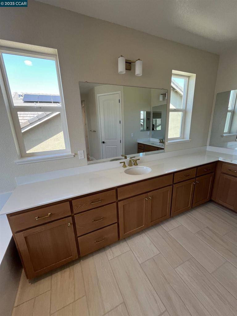 West Sacramento, CA 95691,2726 Moonflower Street