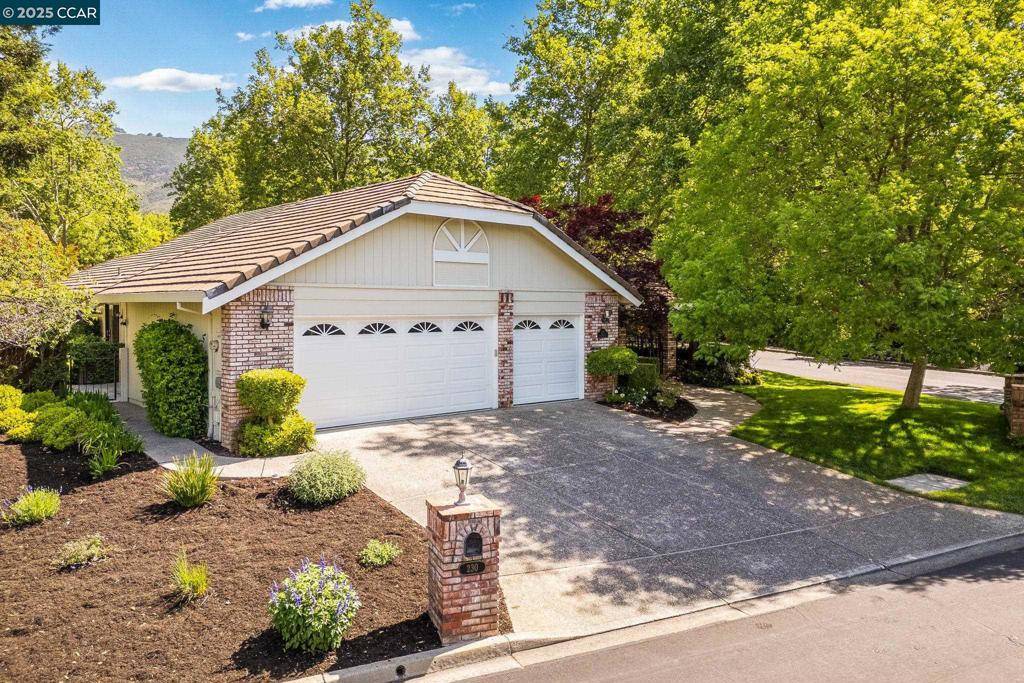Danville, CA 94506,230 Live Oak Dr