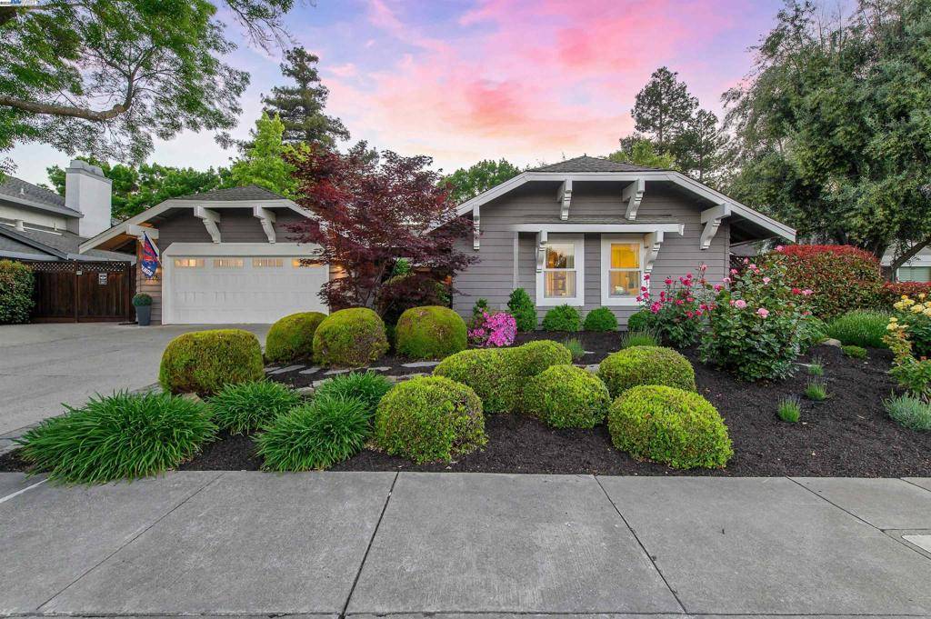 Pleasanton, CA 94566,5975 Via Del Cielo