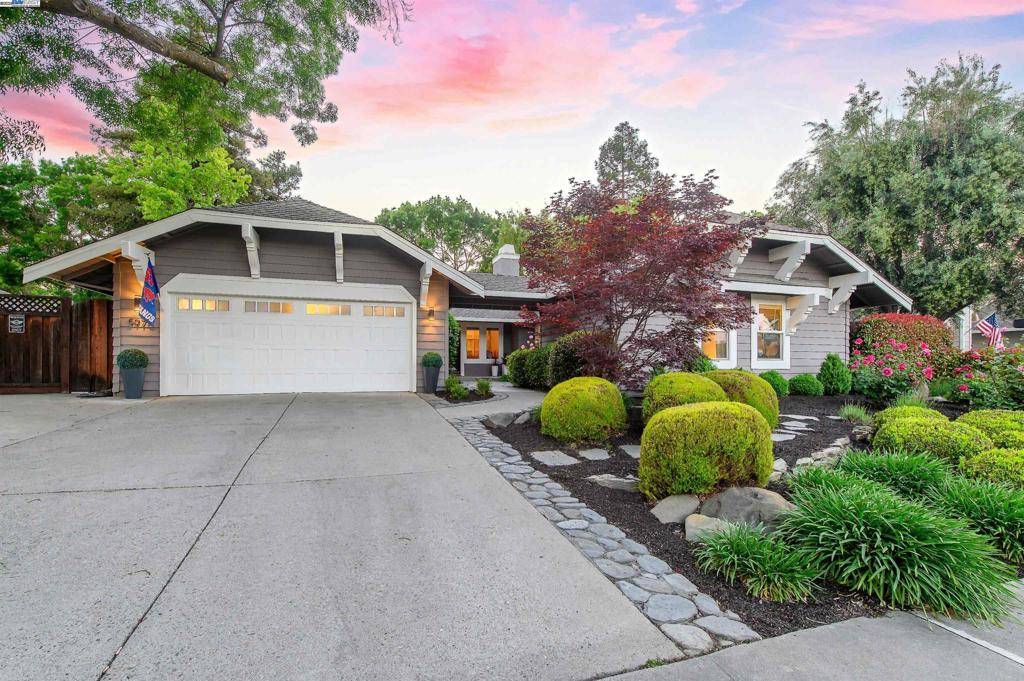 Pleasanton, CA 94566,5975 Via Del Cielo