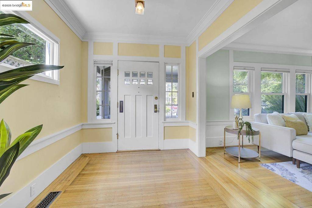 Berkeley, CA 94705,2134 Ward St