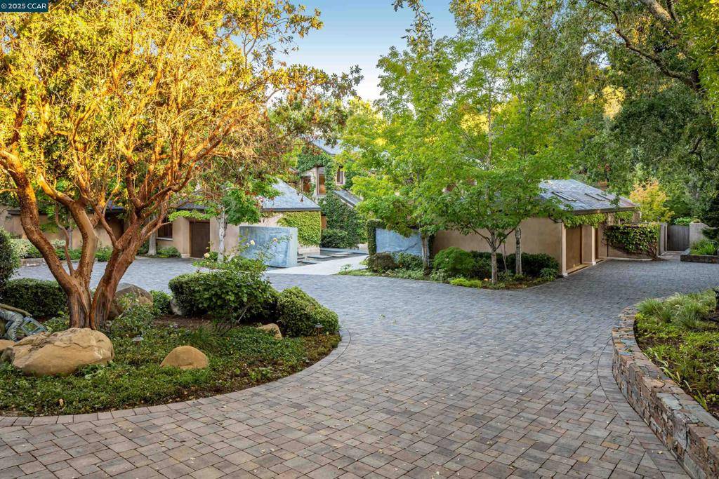 Lafayette, CA 94549,3955 Happy Valley Rd