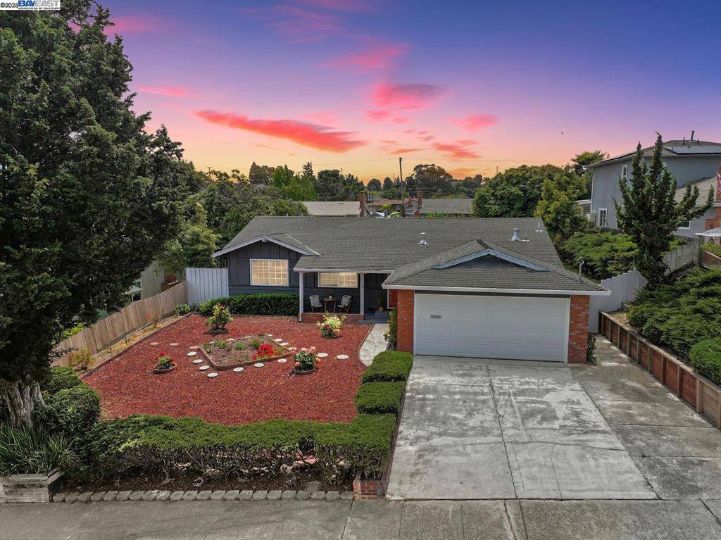 San Pablo, CA 94806,2448 Mahan Way
