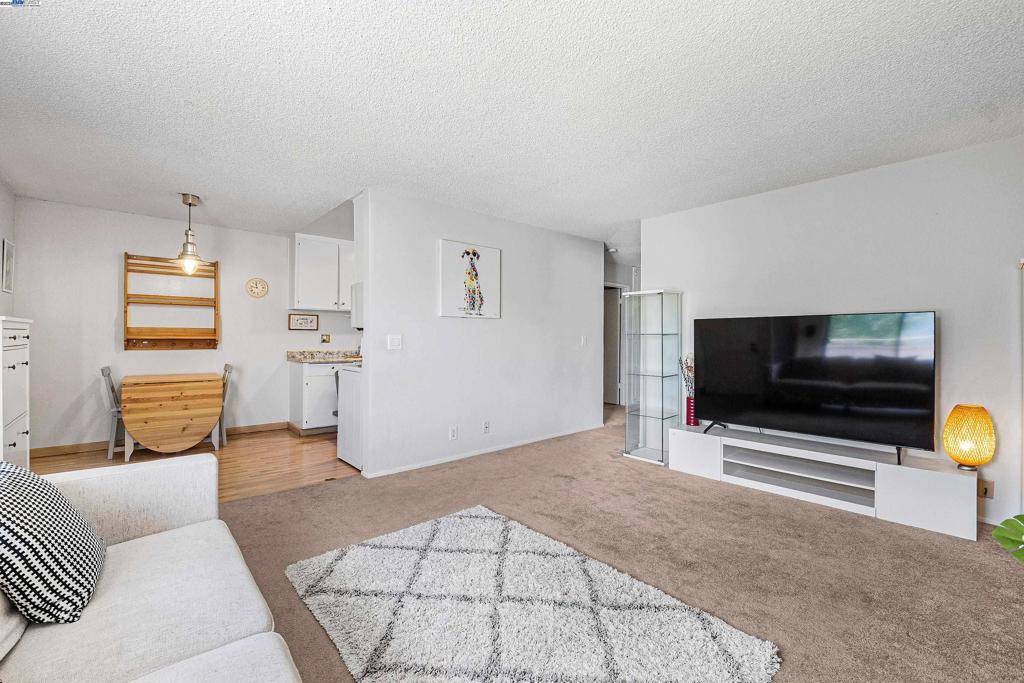 Hayward, CA 94545,25073 Copa Del Oro Dr #201