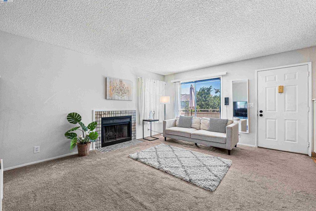 Hayward, CA 94545,25073 Copa Del Oro Dr #201