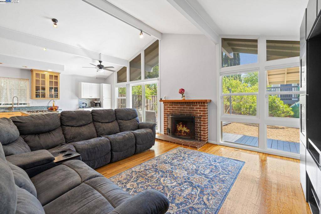 Livermore, CA 94550-3405,4147 Stanford Way
