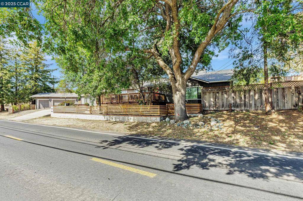 Concord, CA 94521-1430,4701 Myrtle dr