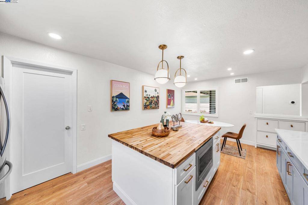 Livermore, CA 94551,477 Brighton Way