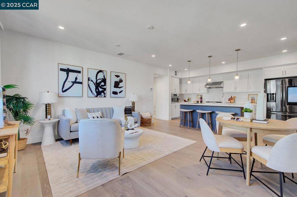 Los Gatos, CA 95032,16023 Bartlett Ct