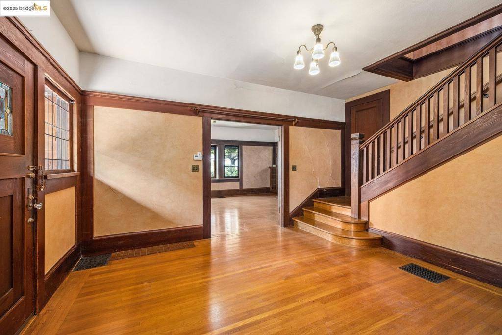 Berkeley, CA 94708,1324 Arch St