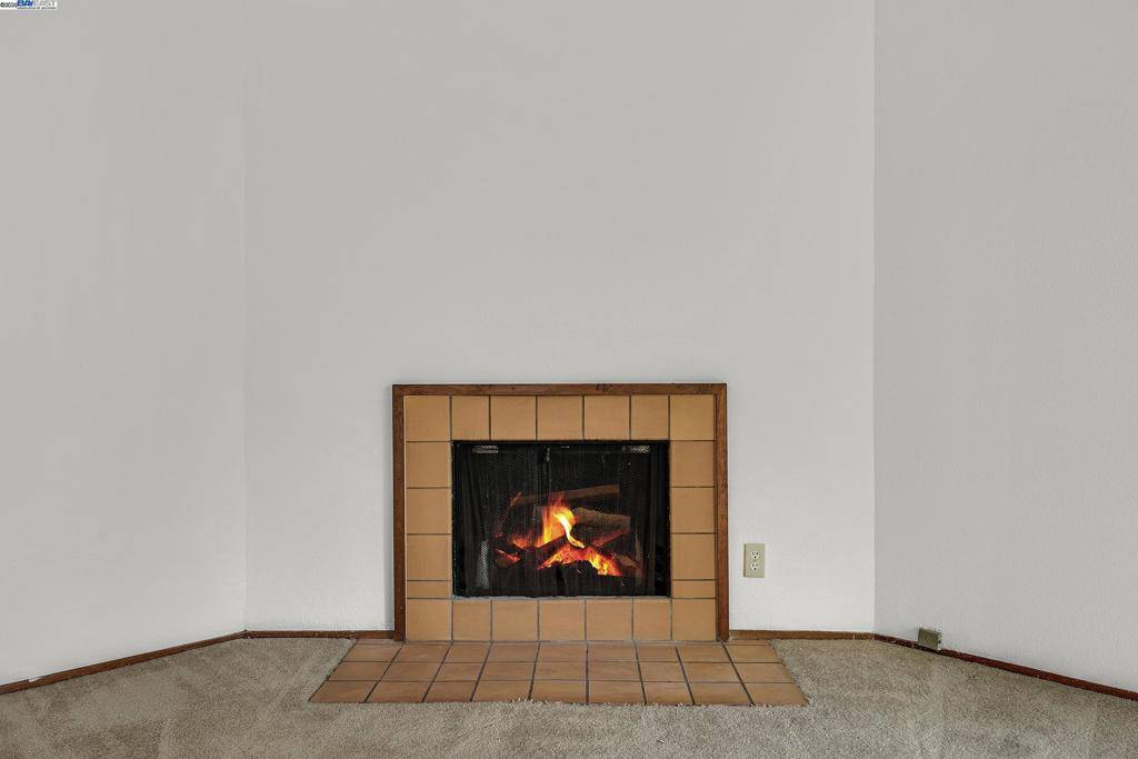 Emeryville, CA 94608,127 Temescal Cir