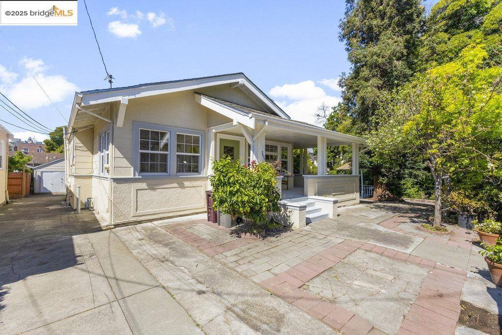 Oakland, CA 94601,3407 Harper St