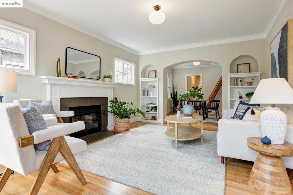 Berkeley, CA 94702,1110 Chaucer St