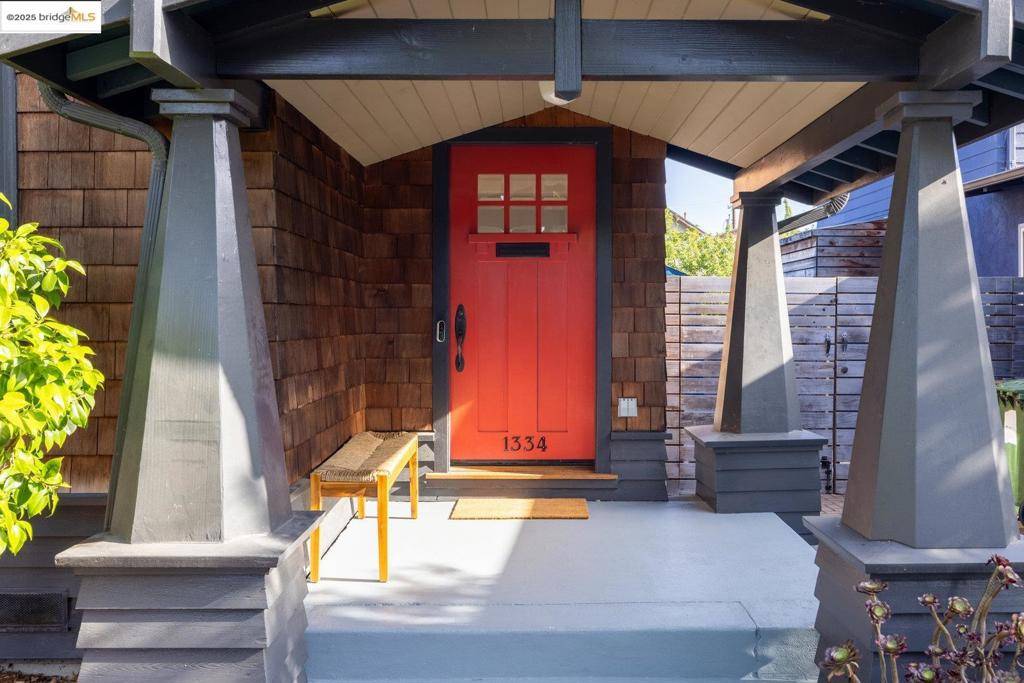 Berkeley, CA 94702,1334 Derby St