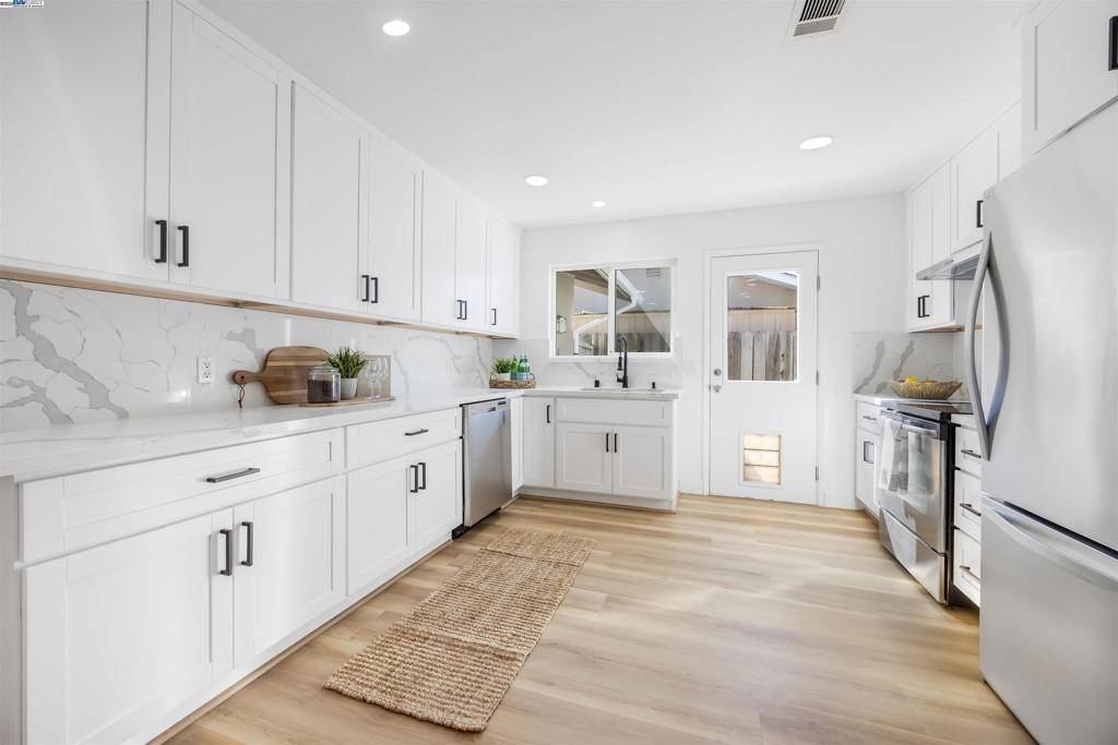 Livermore, CA 94551,1598 Bluebell Dr