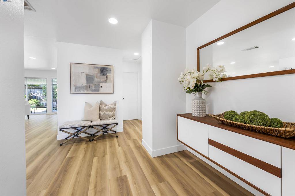 Livermore, CA 94551,1598 Bluebell Dr
