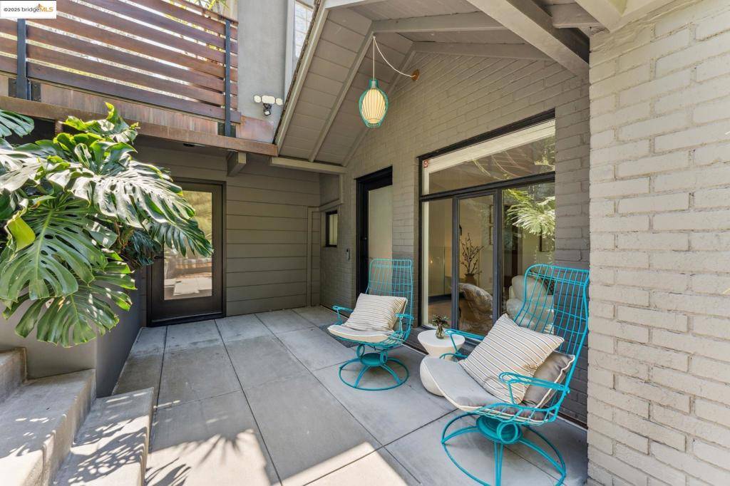 Oakland, CA 94611,6353 Westover Drive