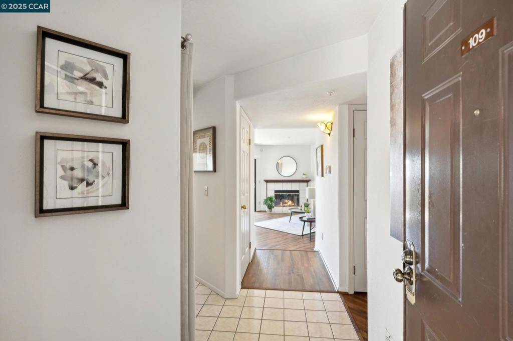 Hayward, CA 94546,21103 Gary Dr #109A