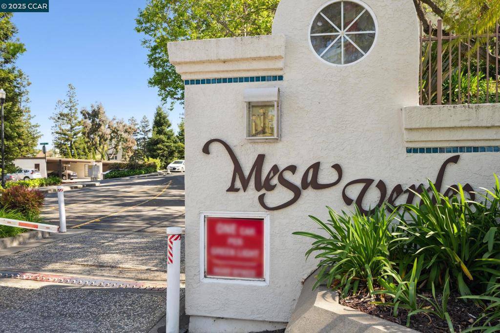 Hayward, CA 94546,21103 Gary Dr #109A