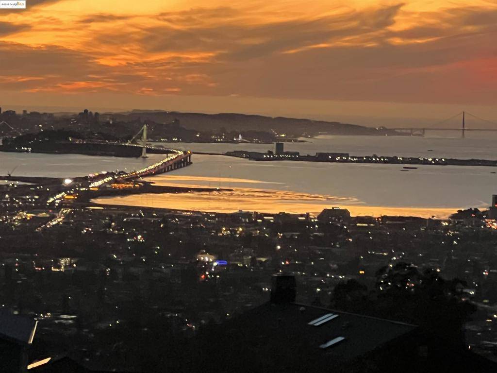 Oakland, CA 94611,6100 Skyline Blvd
