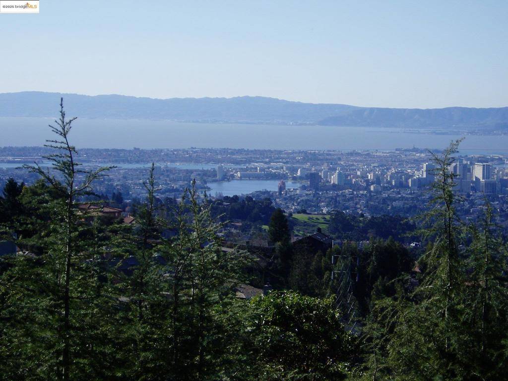 Oakland, CA 94611,6100 Skyline Blvd
