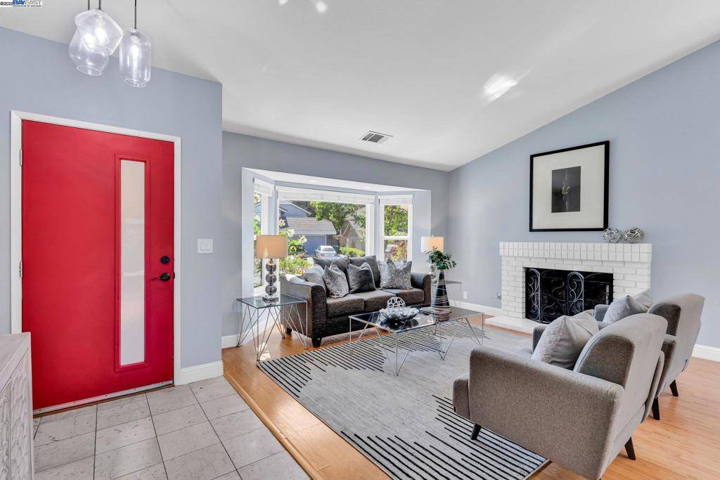 Hercules, CA 94547,2298 Pheasant Dr