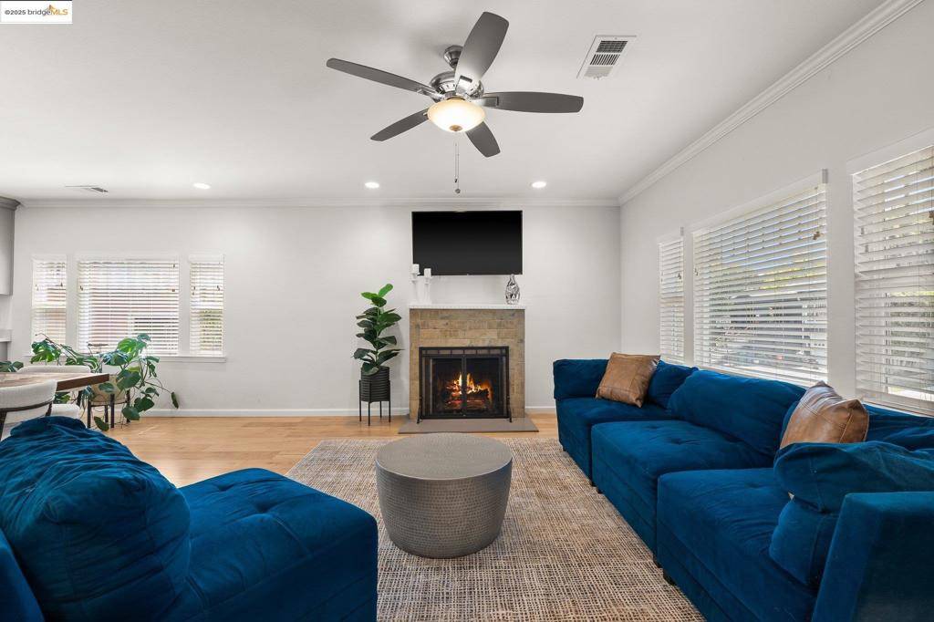 Oakland, CA 94619,2834 Birdsall Ave
