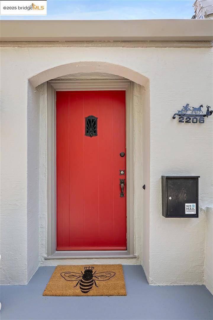 Berkeley, CA 94709,2206 Rose St
