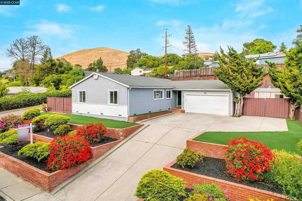 Pinole, CA 94564,2951 Estates Ave