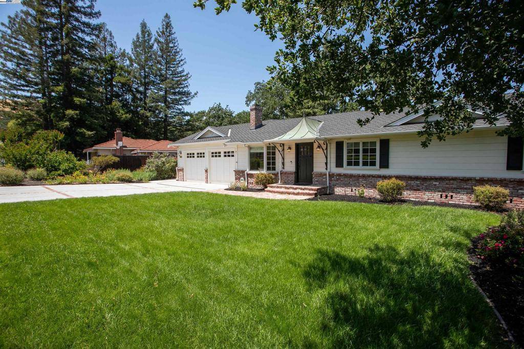 Lafayette, CA 94549,3252 Woodview Dr