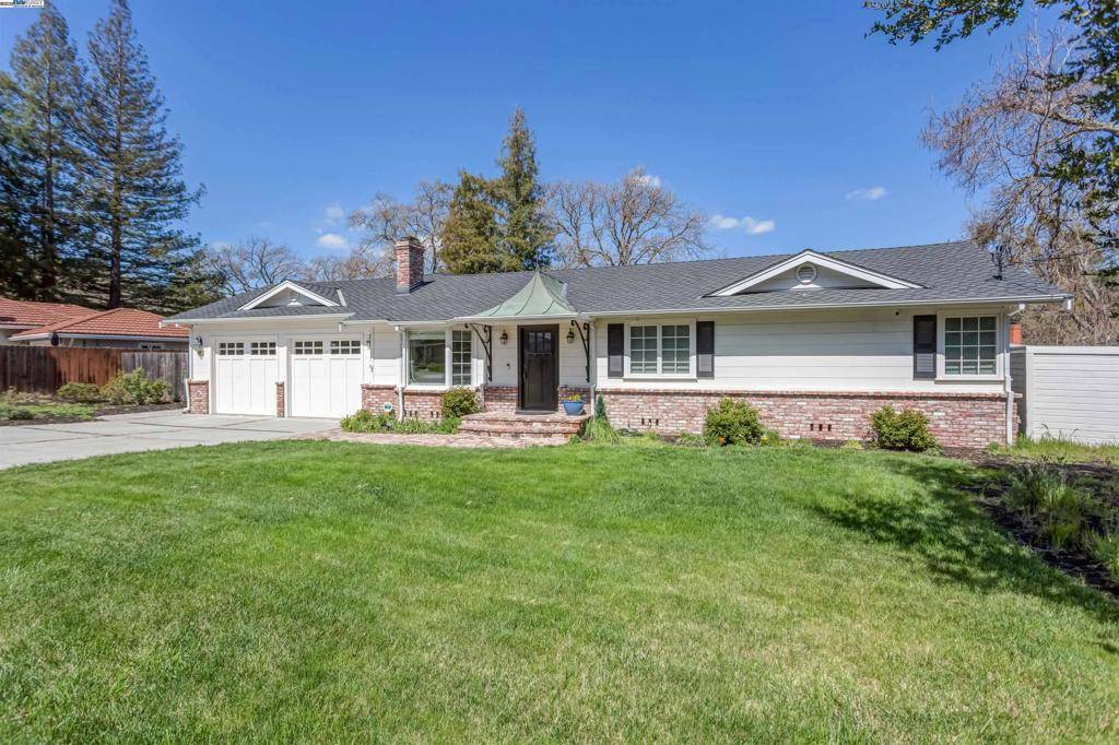 Lafayette, CA 94549,3252 Woodview Dr