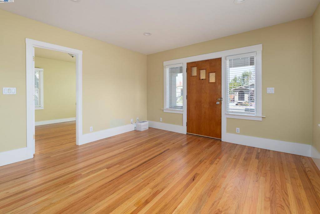 San Leandro, CA 94577,697 Maud Ave