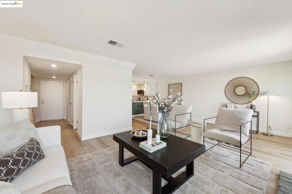 Oakland, CA 94605,145 Thousand Oaks St