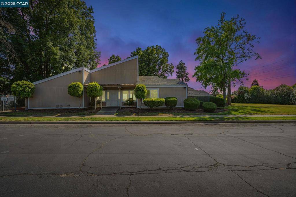 Concord, CA 94521,1335 Kenwal Rd #A