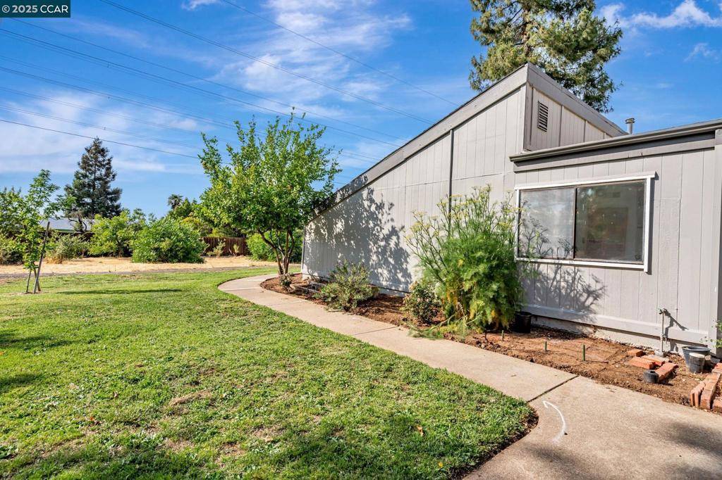 Concord, CA 94521,1335 Kenwal Rd #A