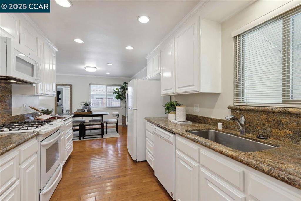 Martinez, CA 94553,1050 Palisade Dr